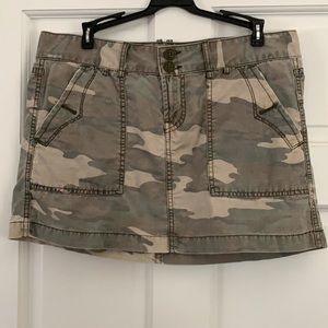 Lucky camouflage mini skirt. Sz 10. So cute!
